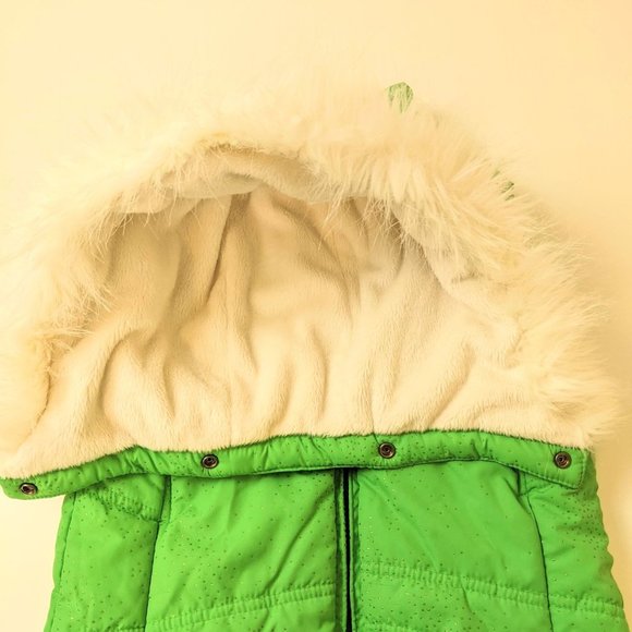 PLACE Girls Green Vest with Hood Side 7/8 - Picture 13 of 15